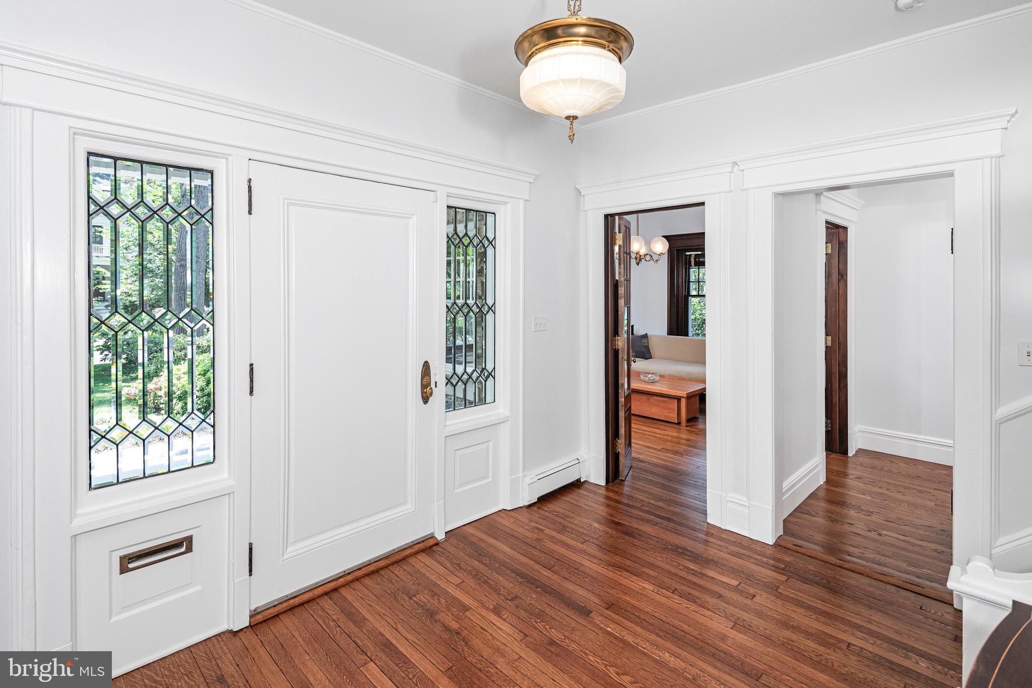 3 EVELYN PLACE
