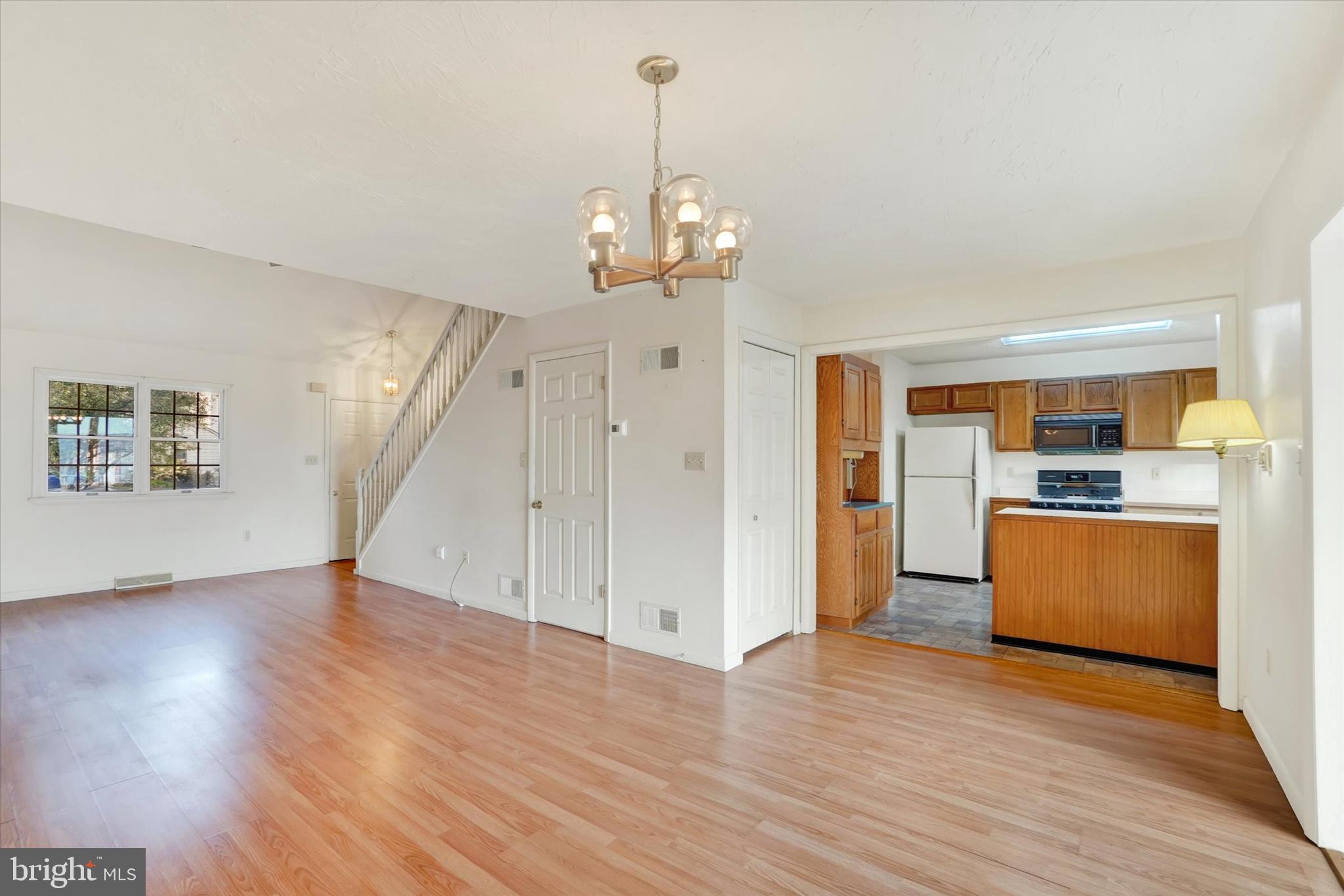 AVALONG PLACE - Residential