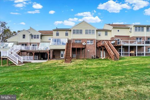 Tiny photo for 34 Jean Lo Way, YORK, PA 17406 (MLS # PAYK2092926)