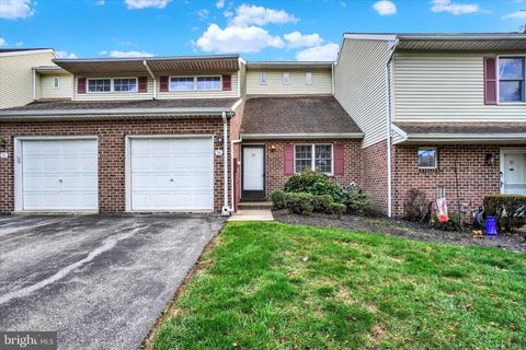 Tiny photo for 34 Jean Lo Way, YORK, PA 17406 (MLS # PAYK2092926)