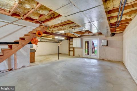 Tiny photo for 34 Jean Lo Way, YORK, PA 17406 (MLS # PAYK2092926)