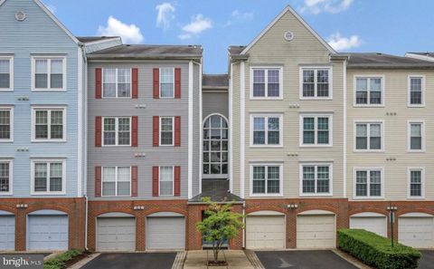 249 S PICKETT STREET 302 ALEXANDRIA VA 22304