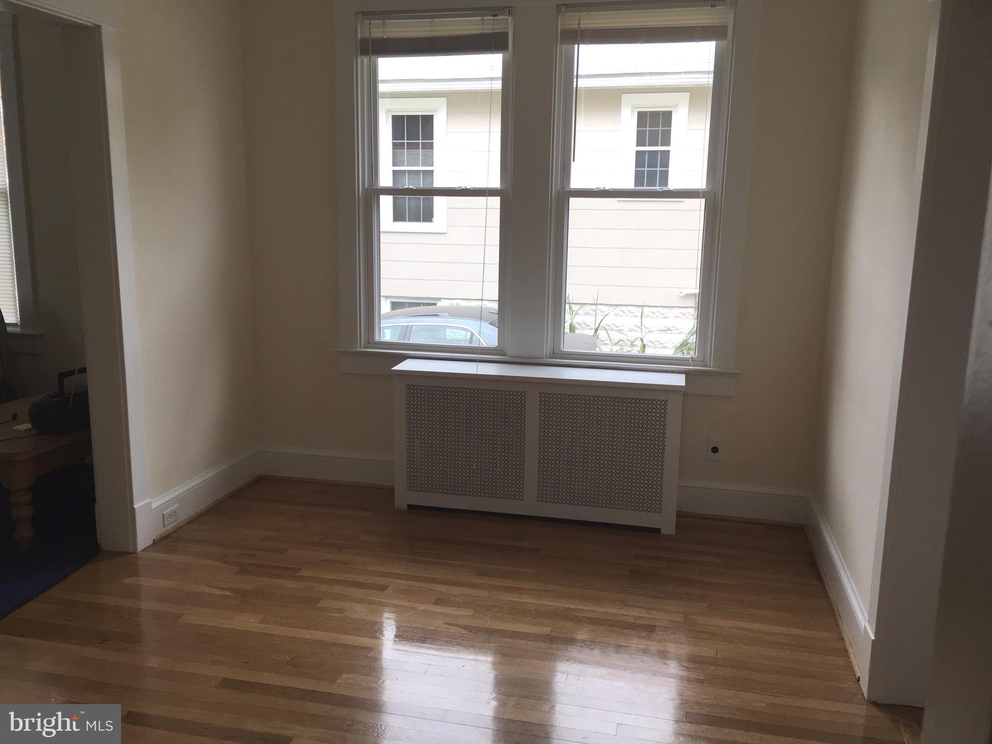 CLARENDON - Residential Lease