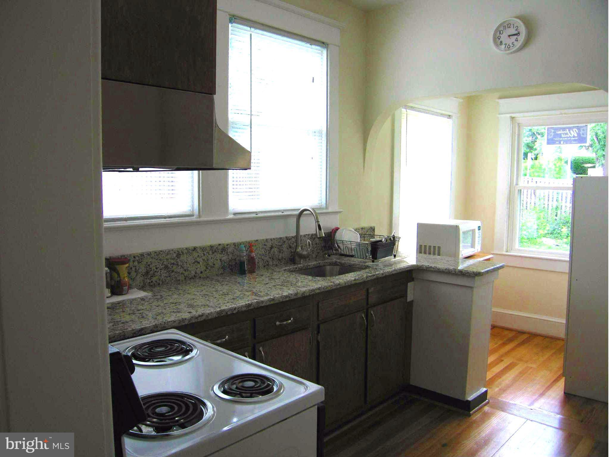 CLARENDON - Residential Lease