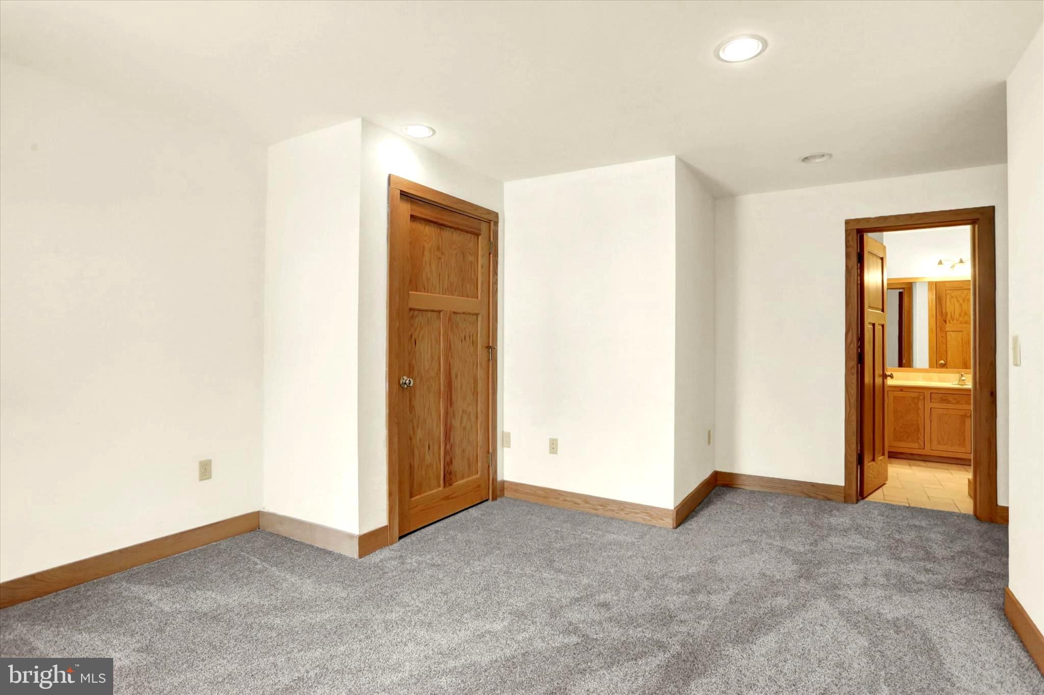 GRAYSTONE FARMS - Residential