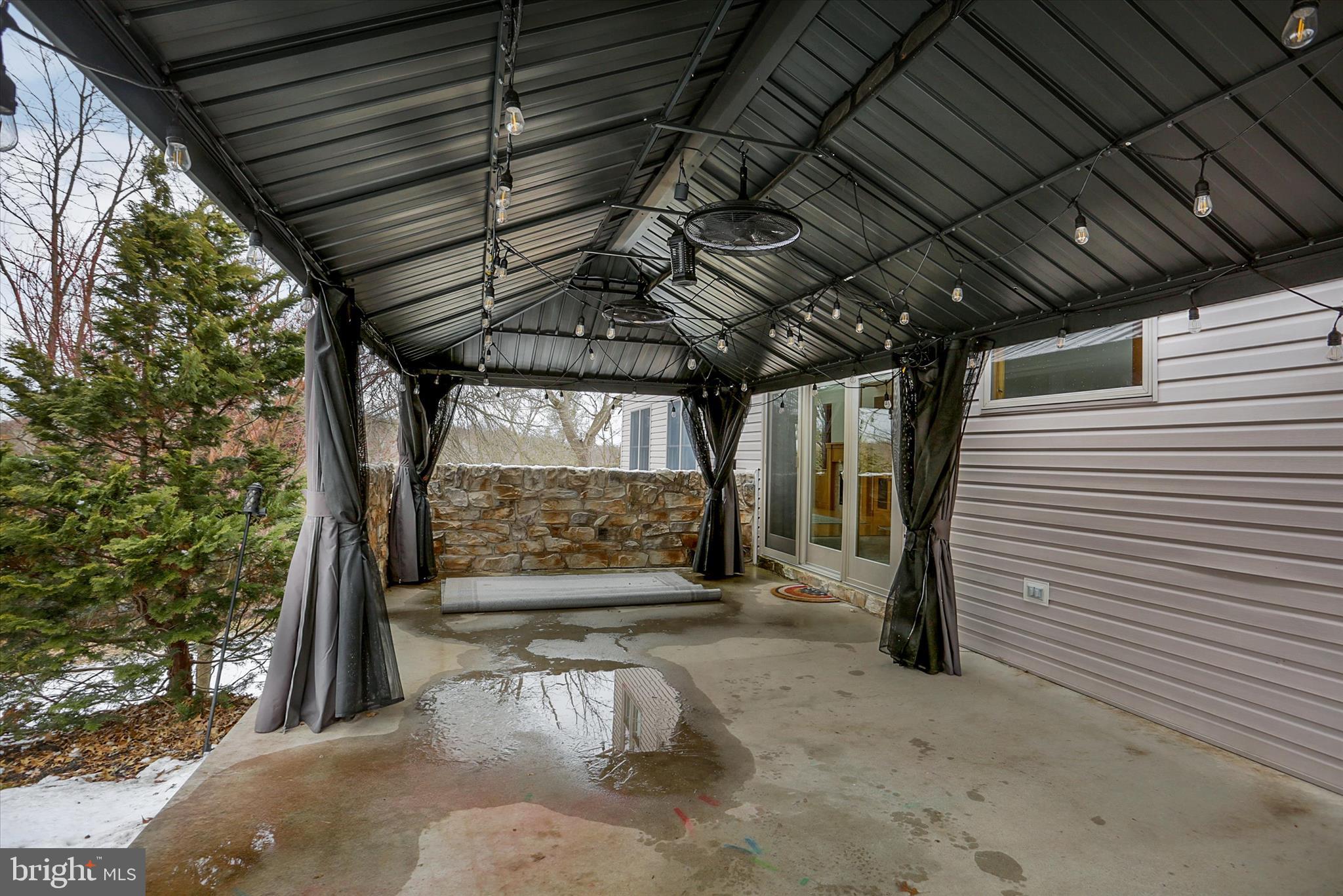 GRAYSTONE FARMS - Residential