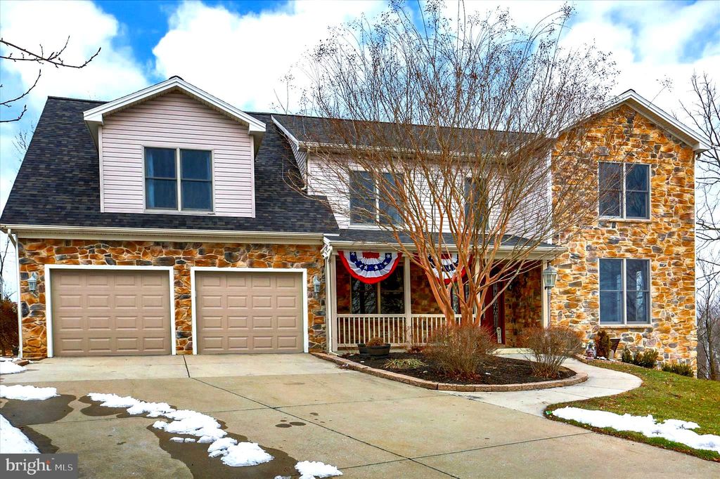 Photo of 408 Grist Mill Road, HUMMELSTOWN, PA 17036 (MLS # PADA2056866)