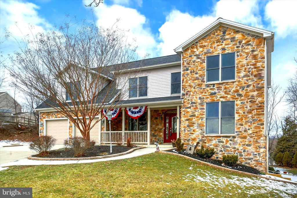 Photo of 408 Grist Mill Road, HUMMELSTOWN, PA 17036 (MLS # PADA2056866)
