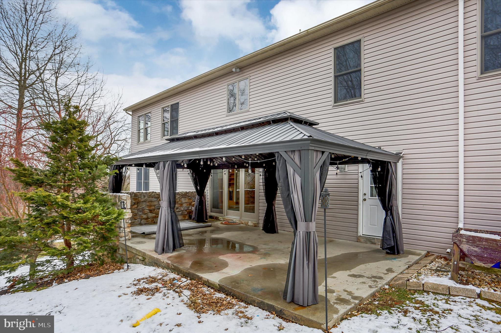 GRAYSTONE FARMS - Residential