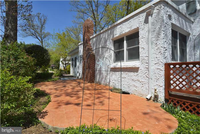 ARLINGTON - Residential