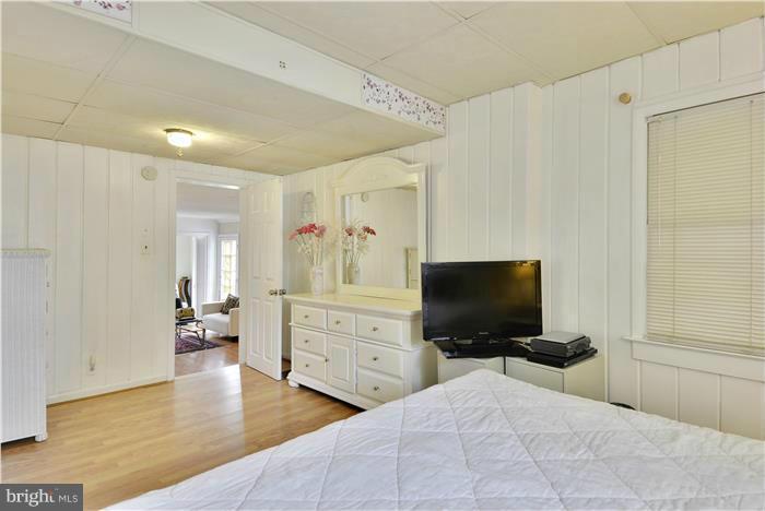 ARLINGTON - Residential