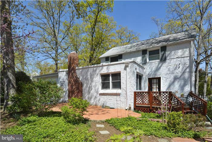 ARLINGTON - Residential