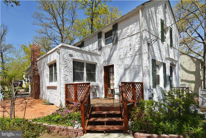 ARLINGTON - Residential