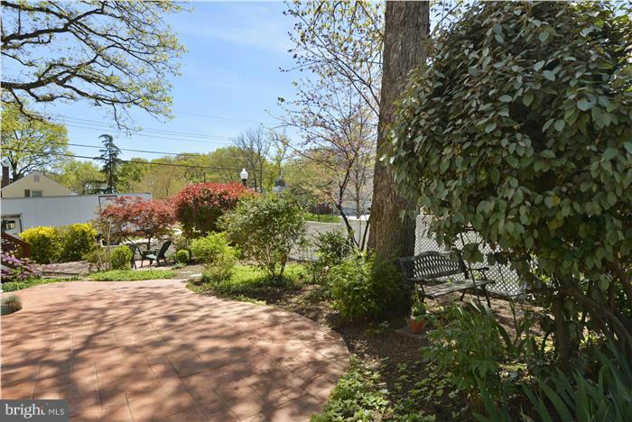 ARLINGTON - Residential