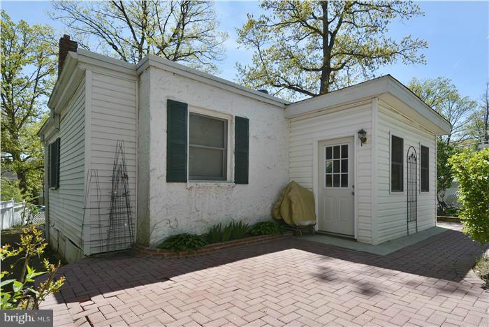 ARLINGTON - Residential