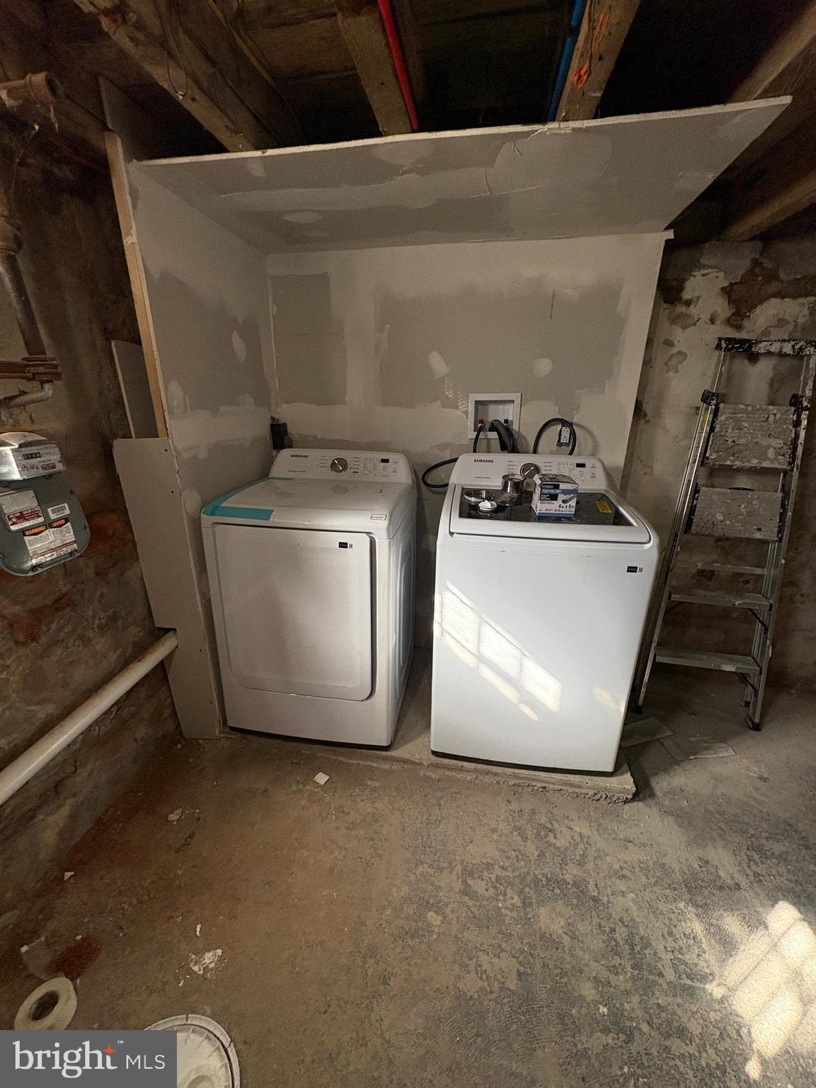 FAIRHILL - Residential Lease