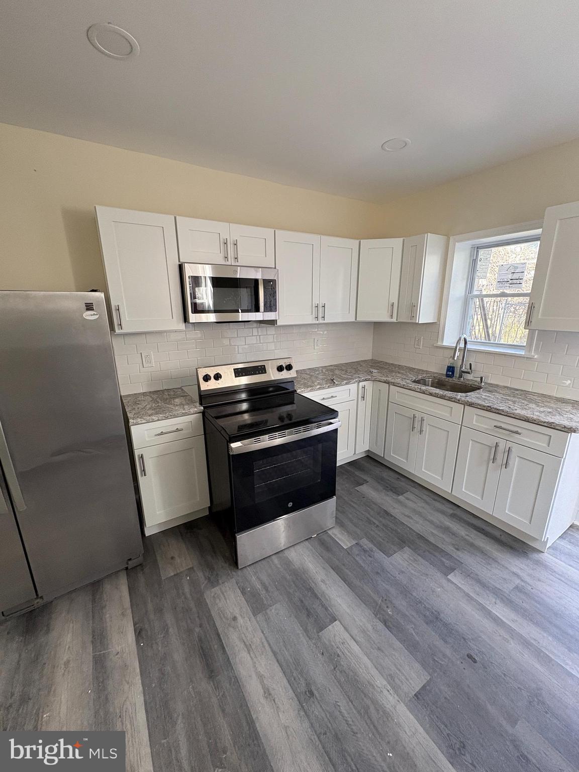 FAIRHILL - Residential Lease