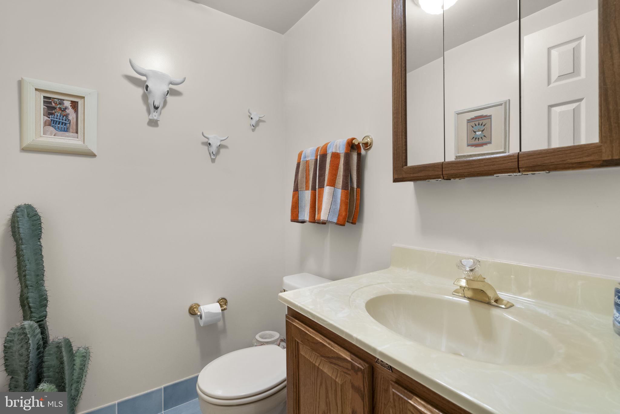WOODLAND HILLS - Residential