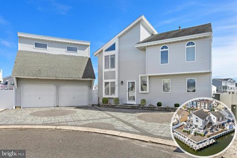 Photo of 39 Merle Drive, MANAHAWKIN, NJ 08050 (MLS # NJOC2037648)