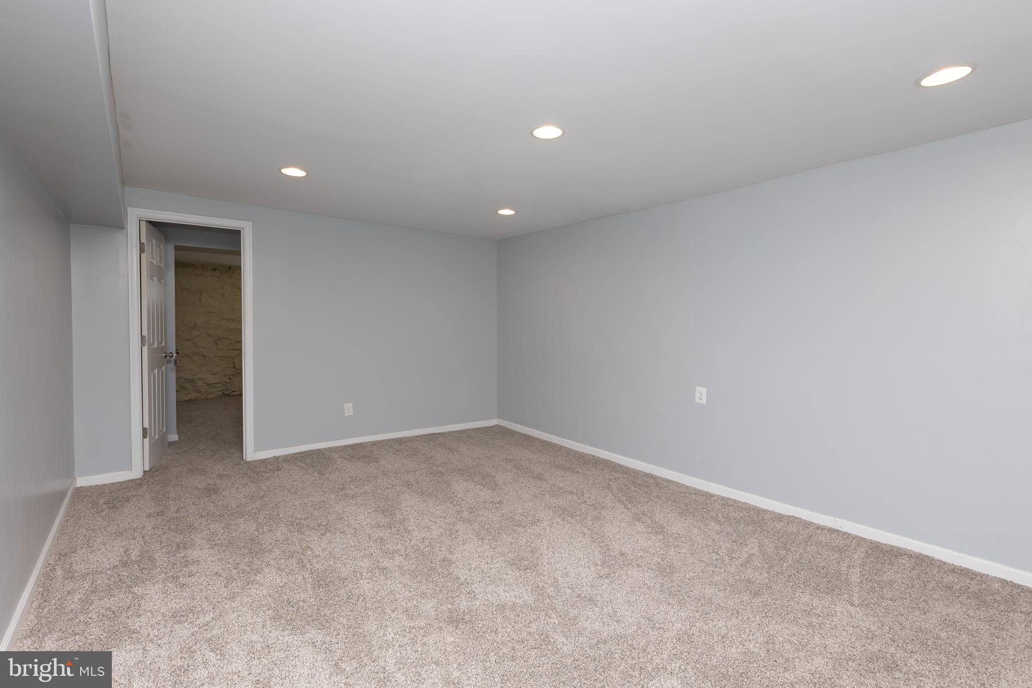 HAMPDEN HISTORIC DISTRICT - Residential