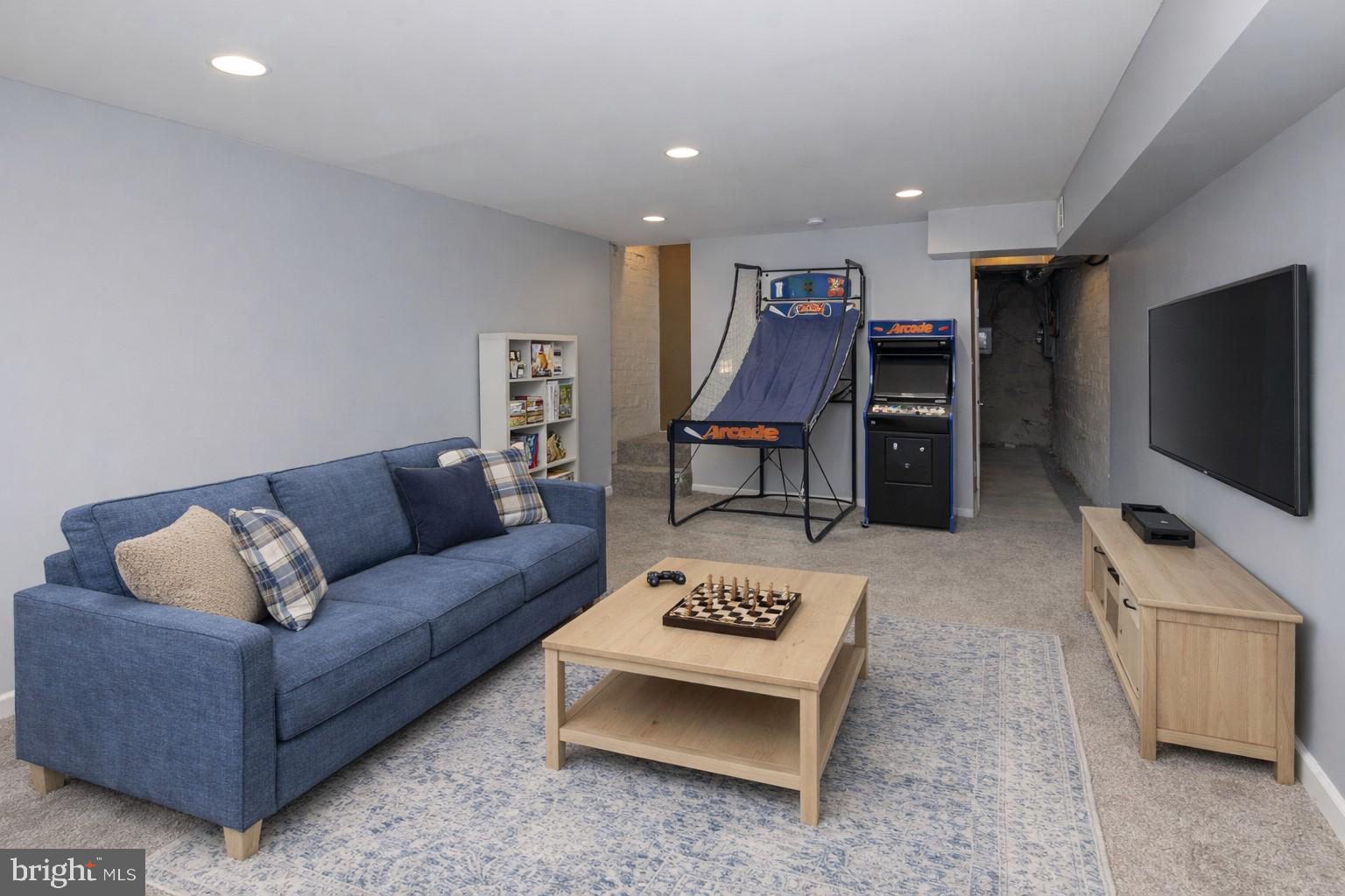 HAMPDEN HISTORIC DISTRICT - Residential