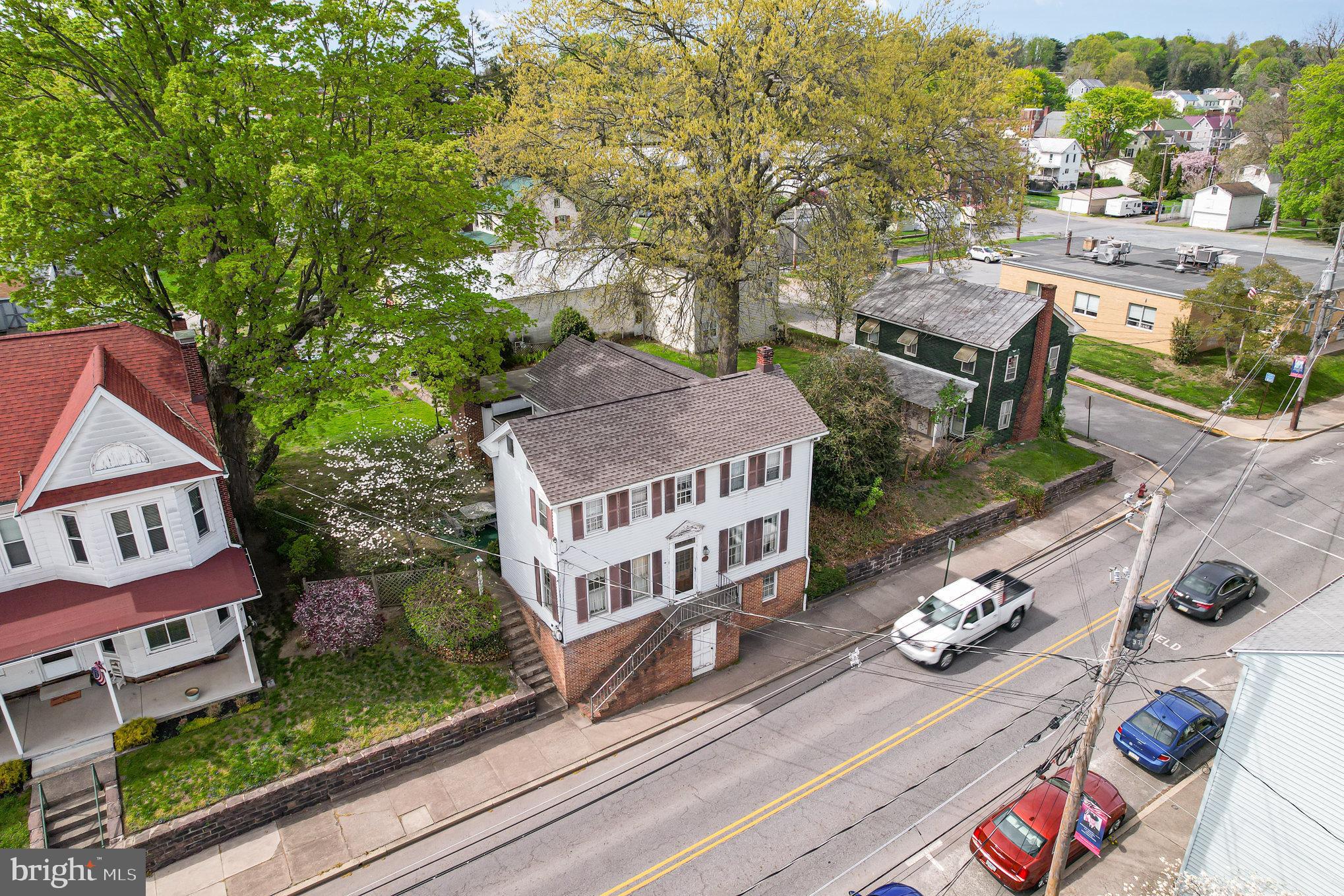 125 N MARKET STREET