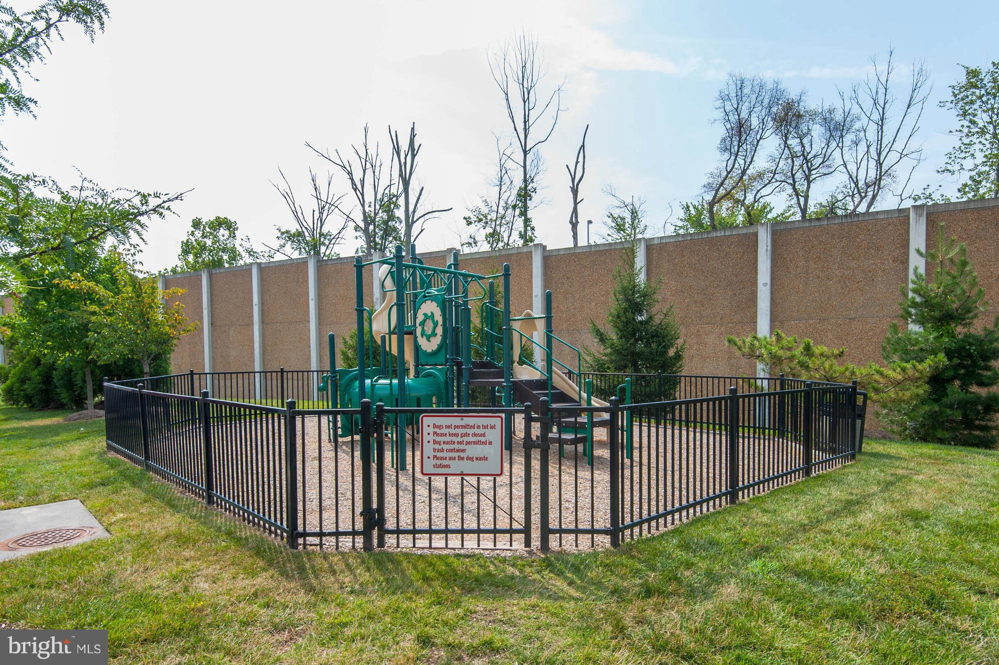 EAST MARKET AT FAIR LAKE - Residential Lease