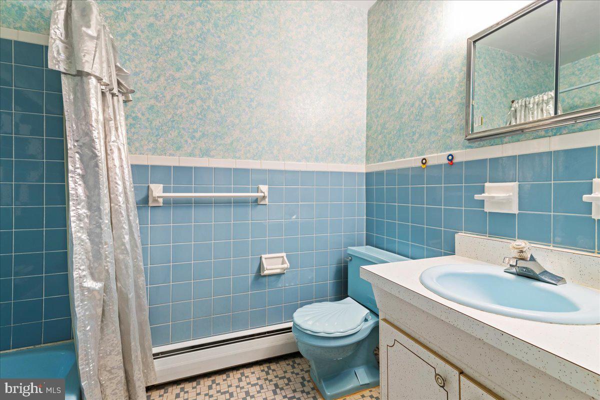 BUSTLETON - Residential