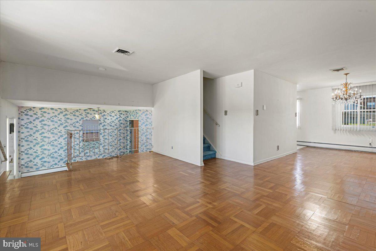 BUSTLETON - Residential