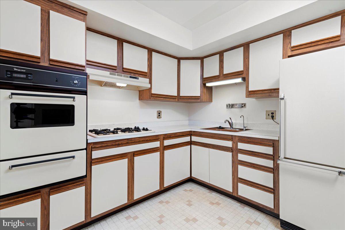 BUSTLETON - Residential