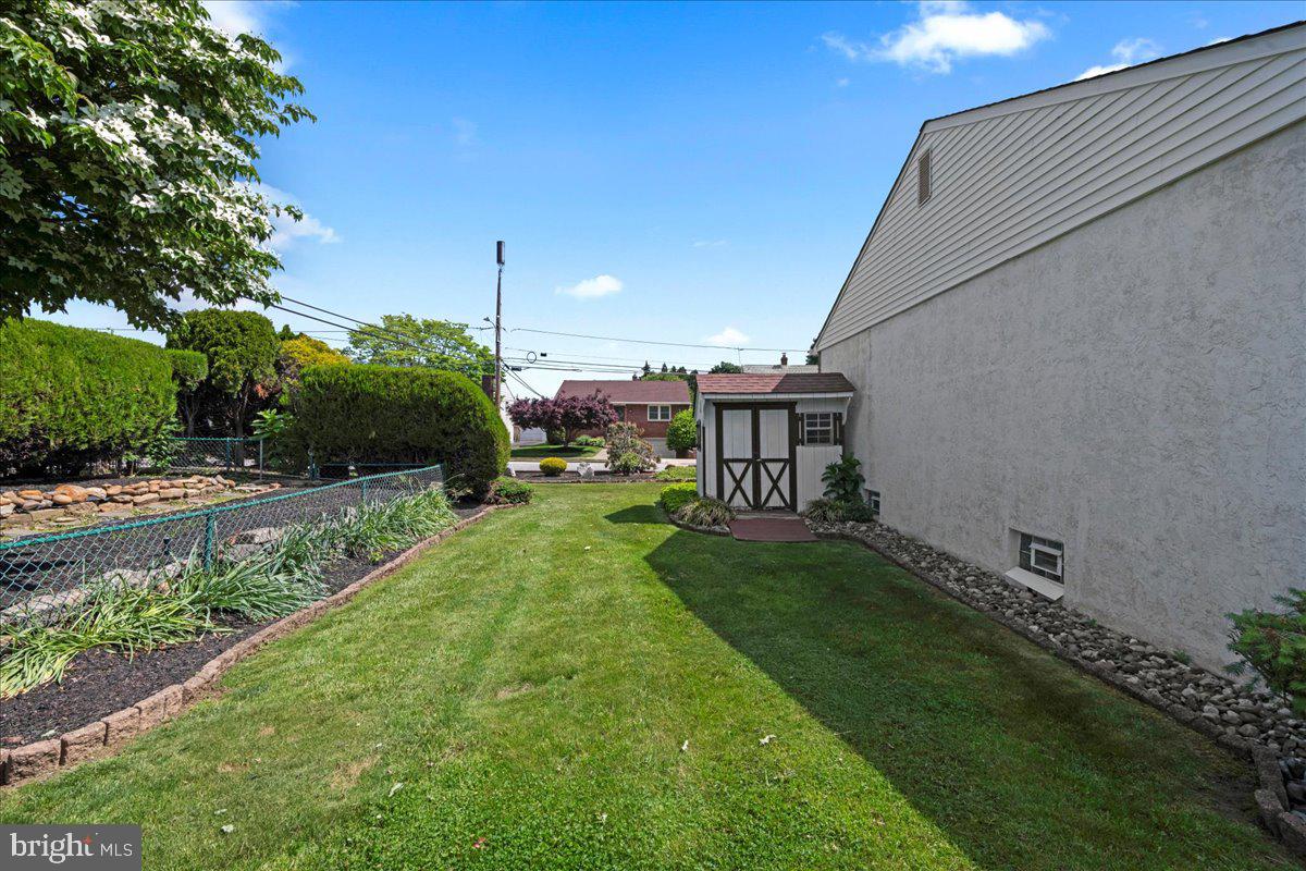 BUSTLETON - Residential
