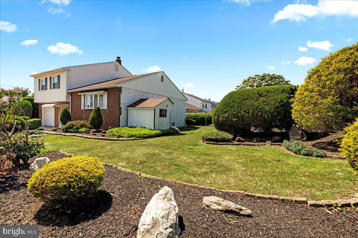 BUSTLETON - Residential