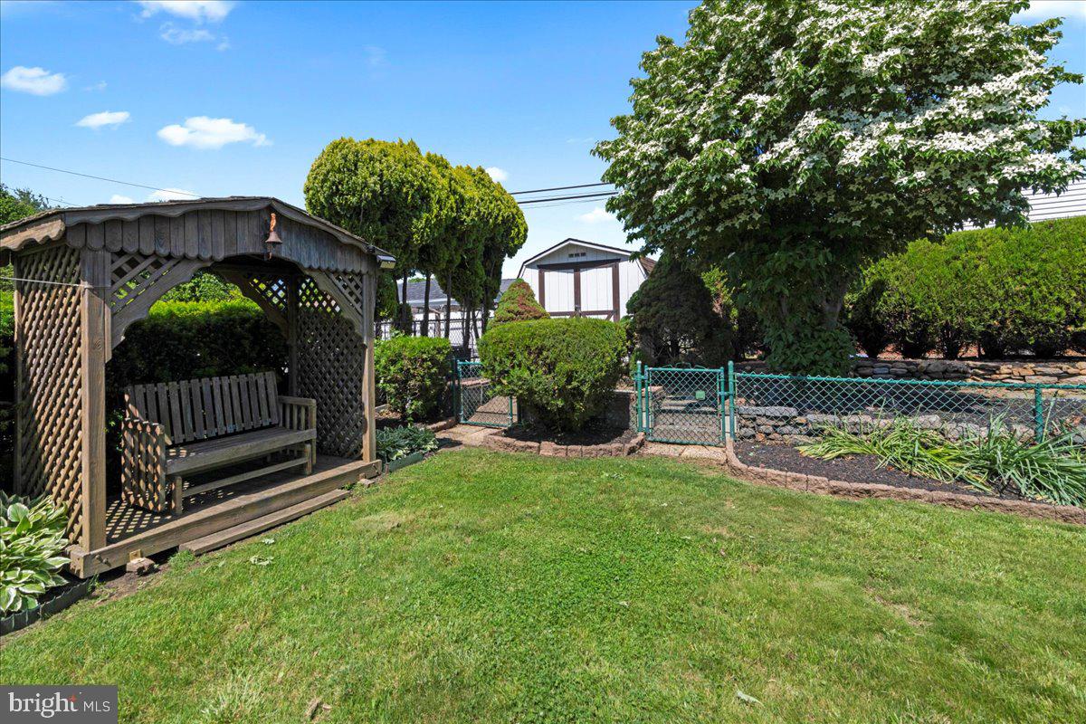 BUSTLETON - Residential