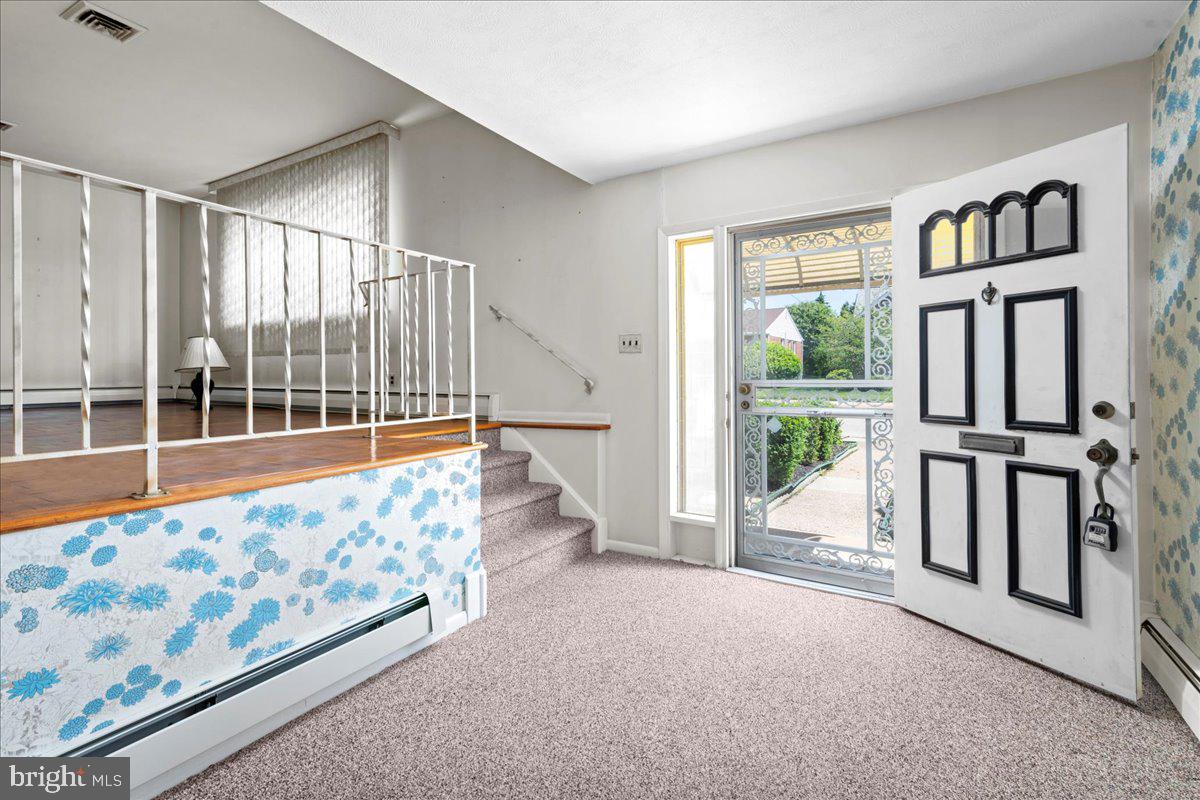 BUSTLETON - Residential