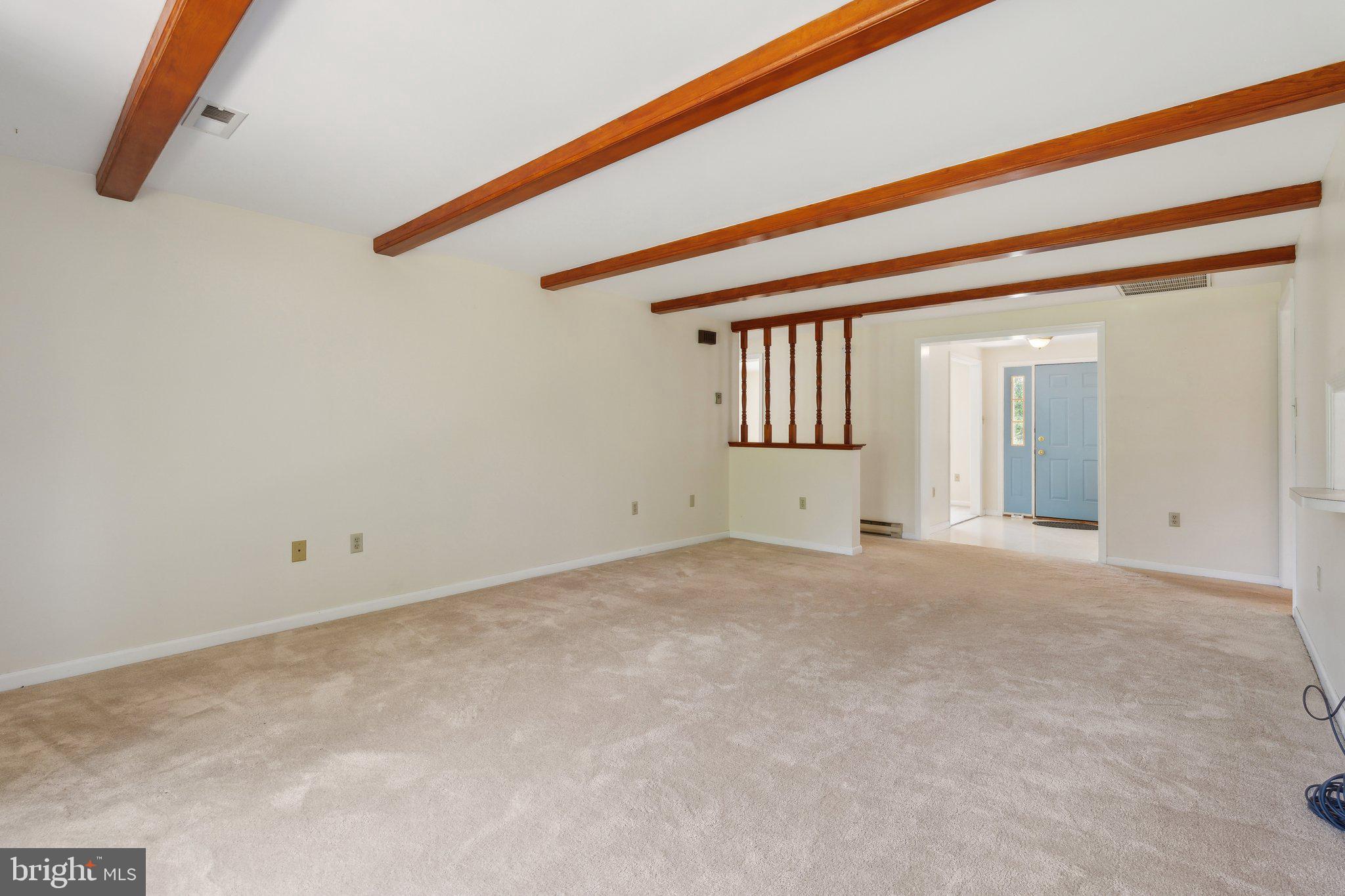 LOVETTSVILLE - Residential Lease