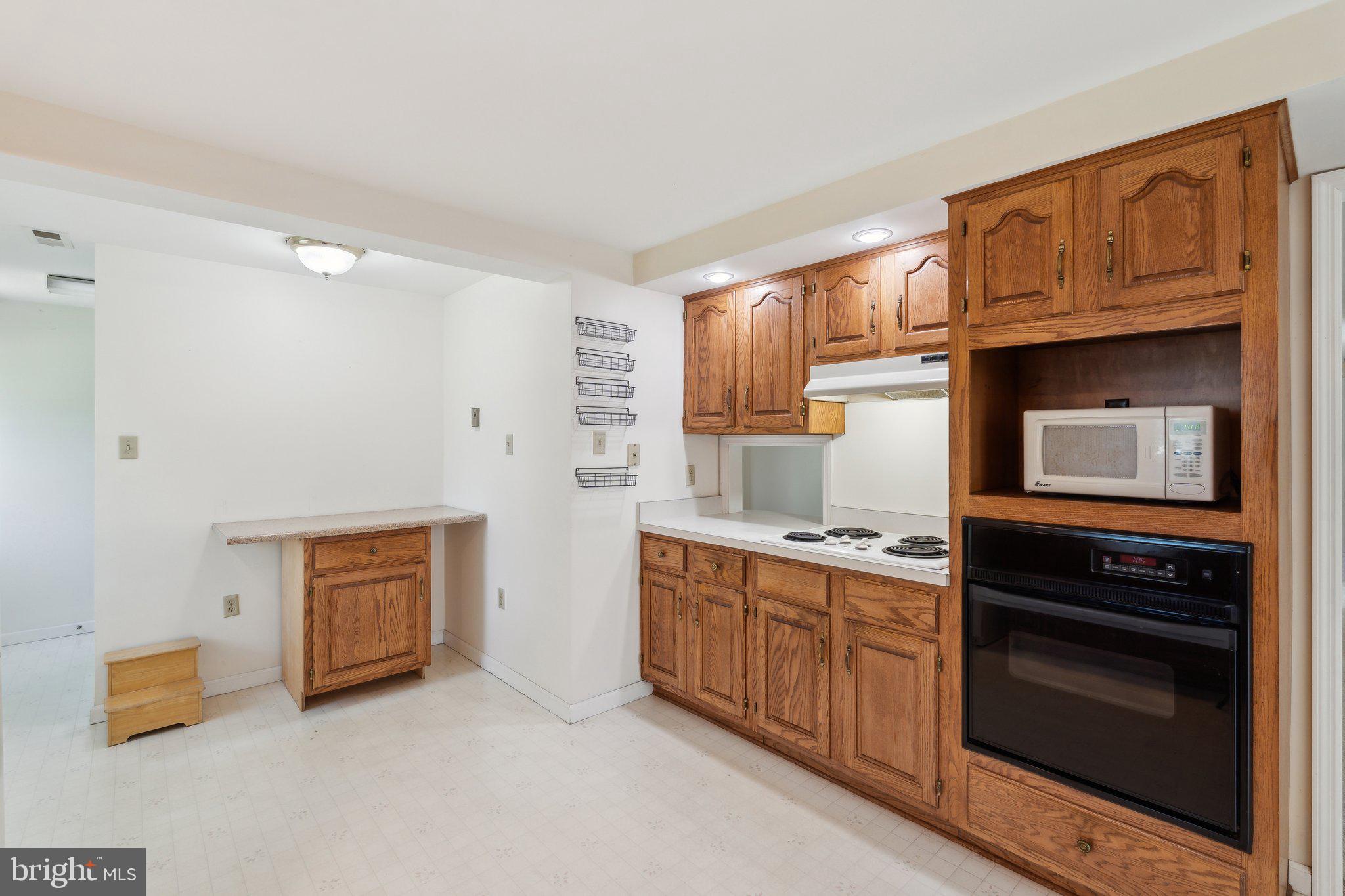 LOVETTSVILLE - Residential Lease