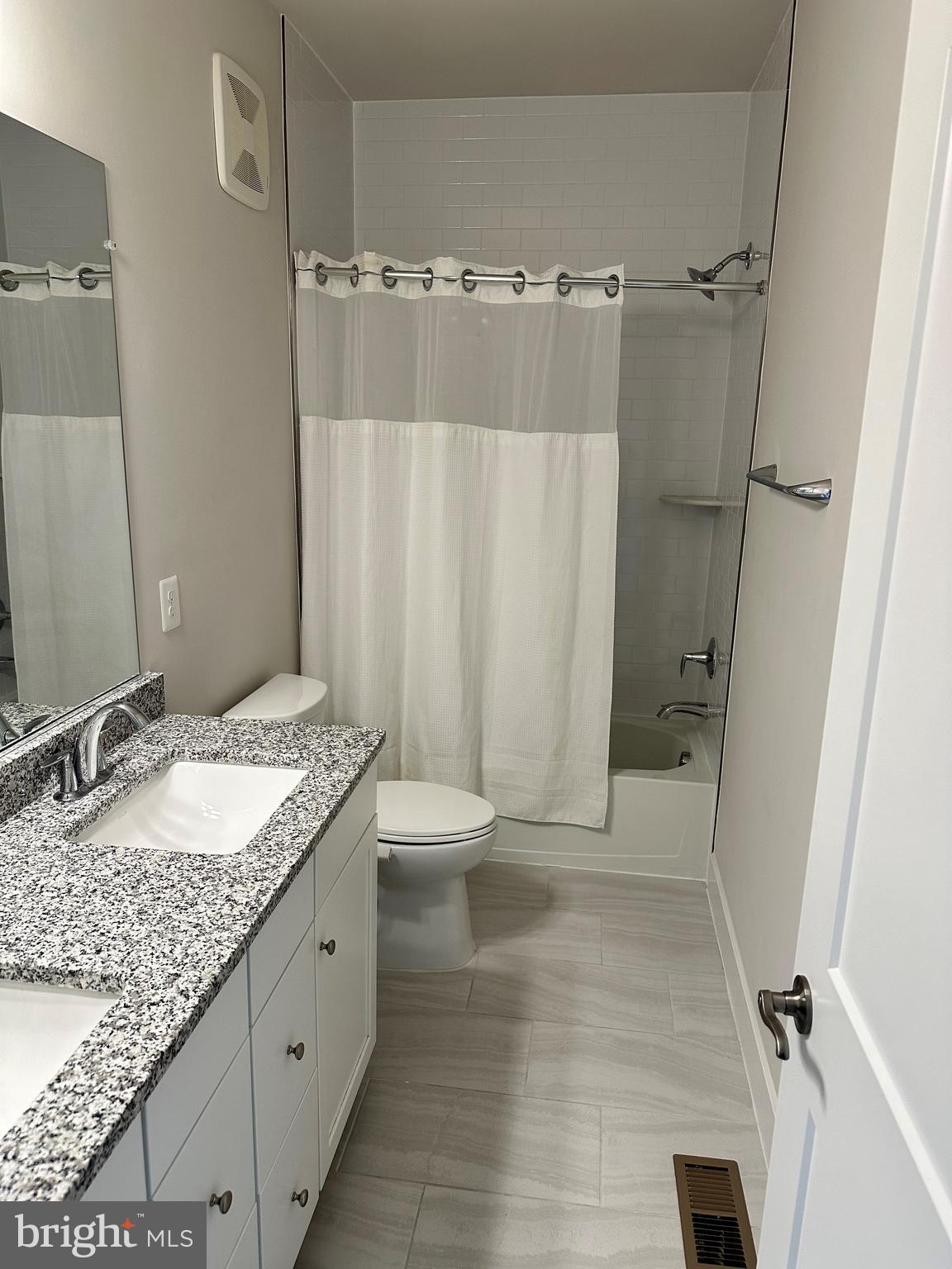 TALL OAKS - Residential