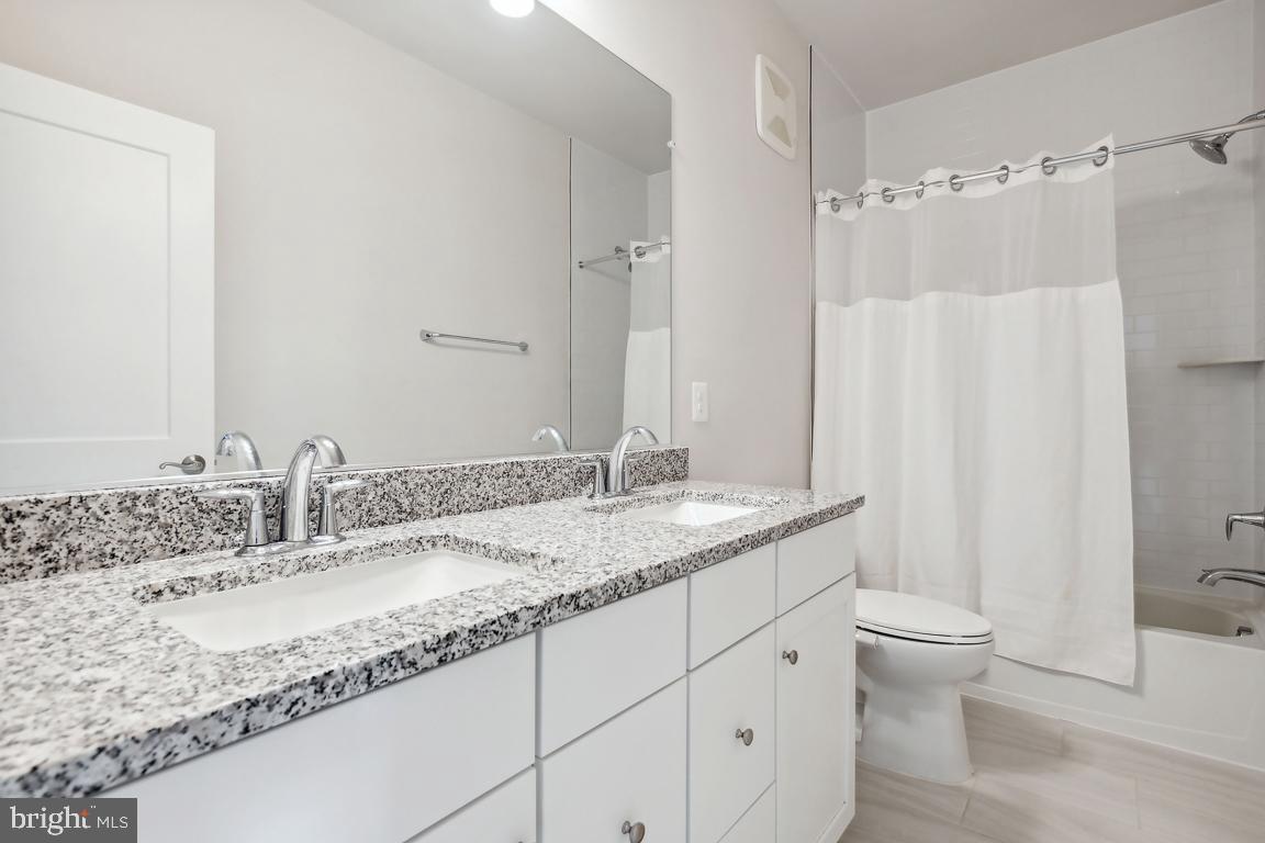 TALL OAKS - Residential