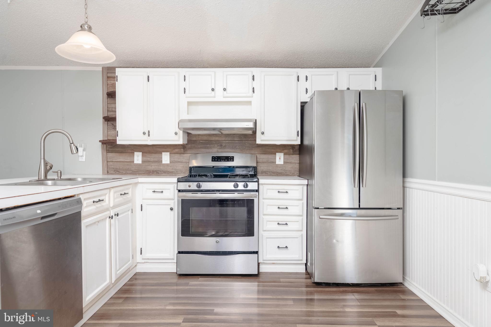 FOREST VIEW VILLAGE - Residential