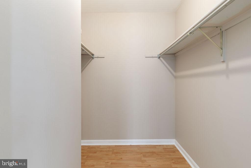 LAKESIDE CONDOMINIUMS - Residential