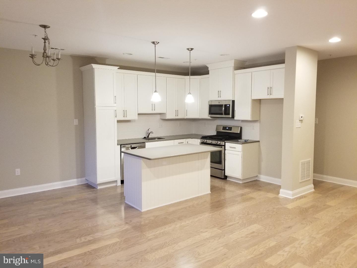 PENN SQ - Residential Lease