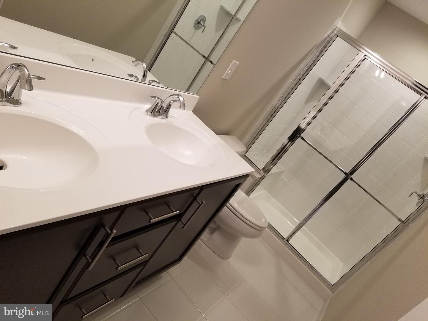 PENN SQ - Residential Lease