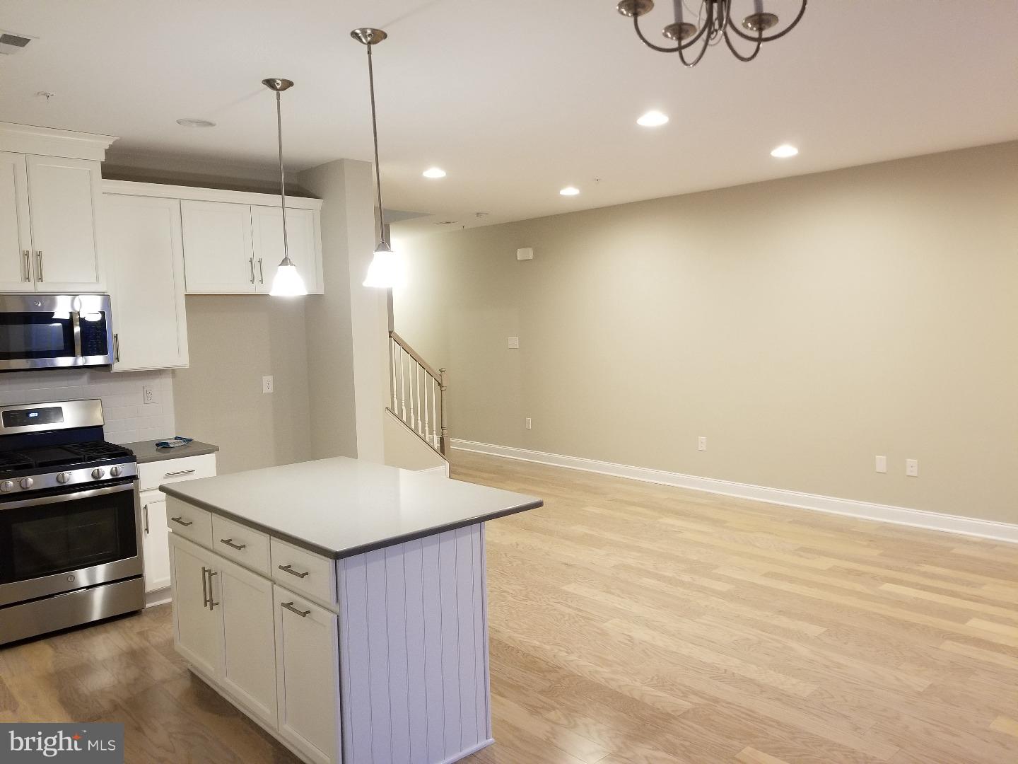 PENN SQ - Residential Lease