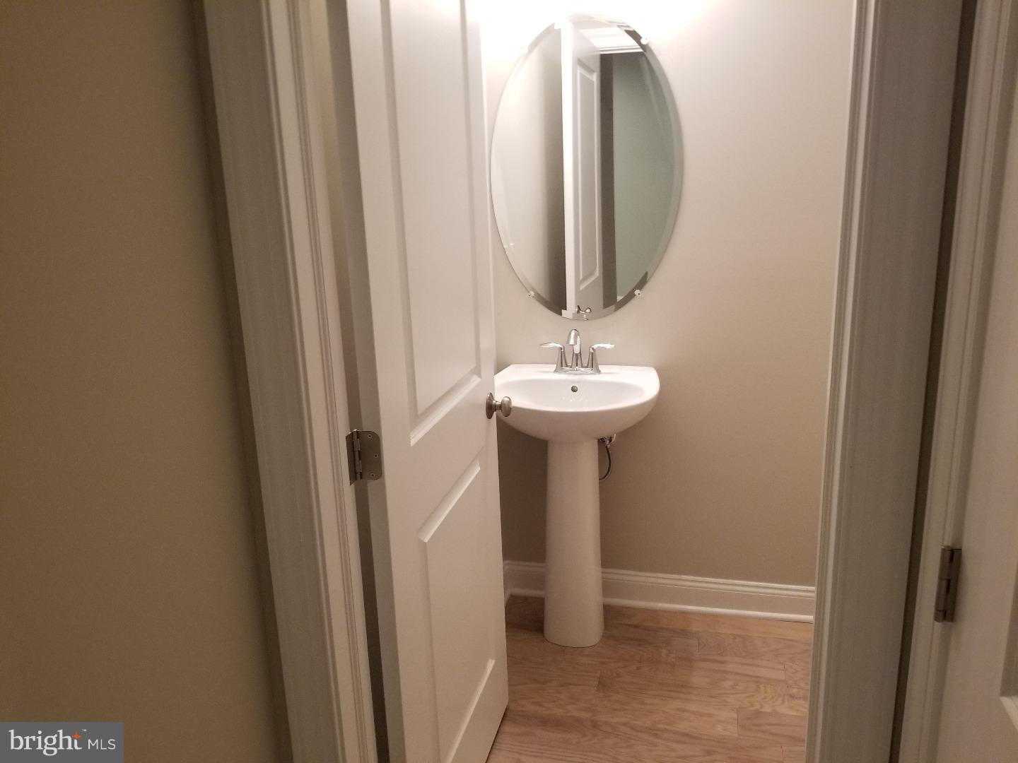 PENN SQ - Residential Lease