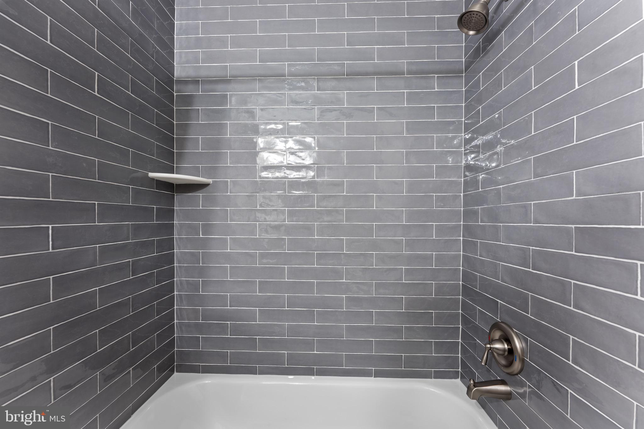 LONG LANE FARMS 1 - Residential