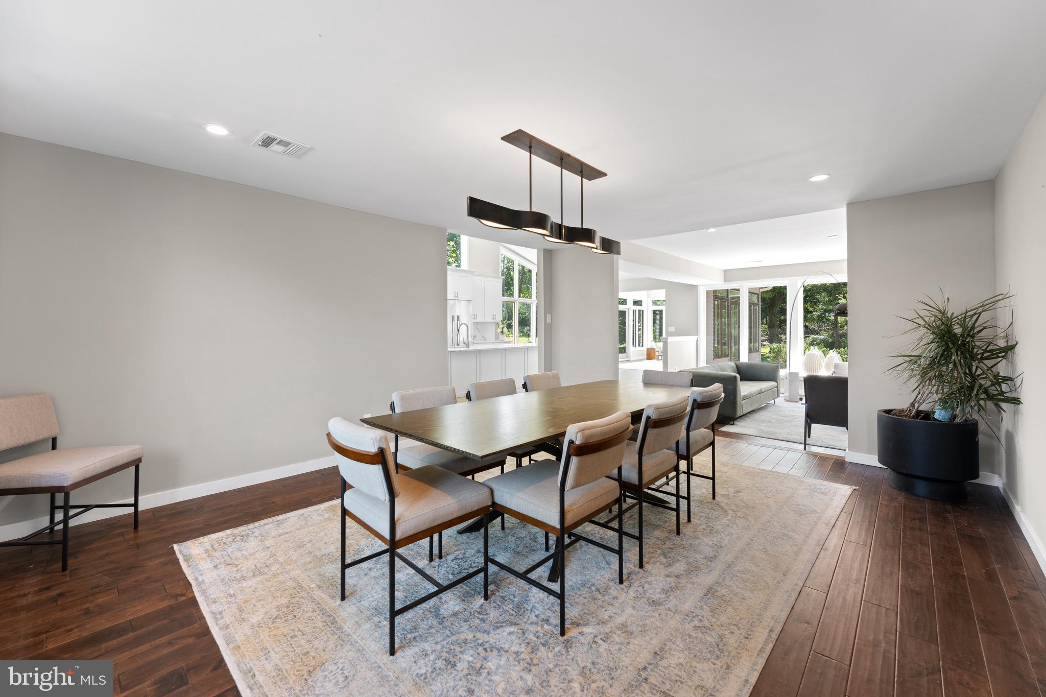 LONG LANE FARMS 1 - Residential