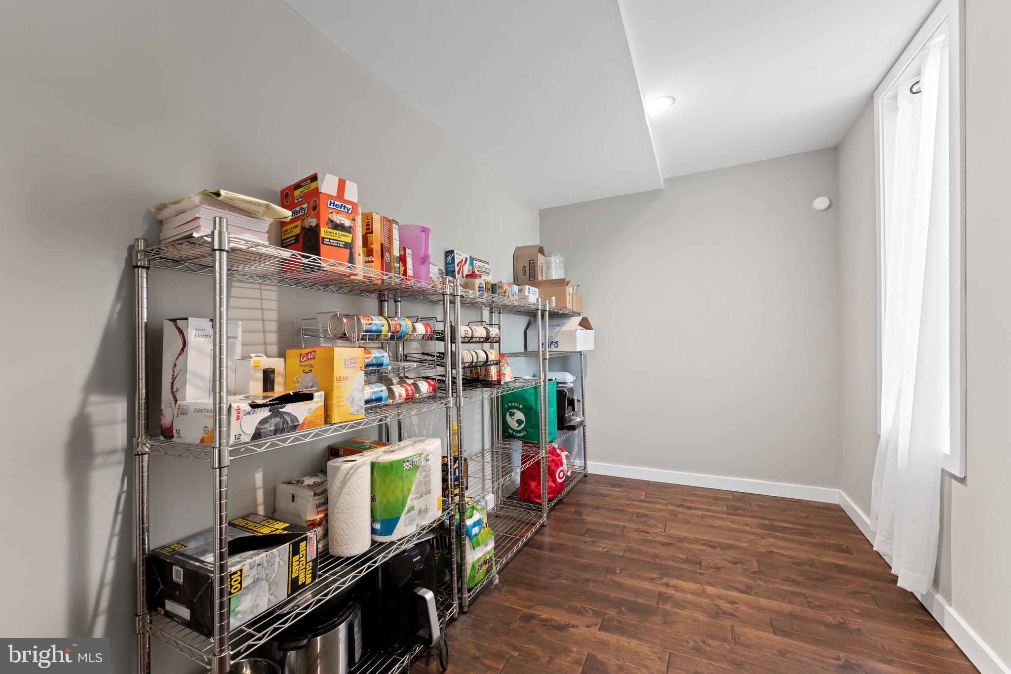 LONG LANE FARMS 1 - Residential