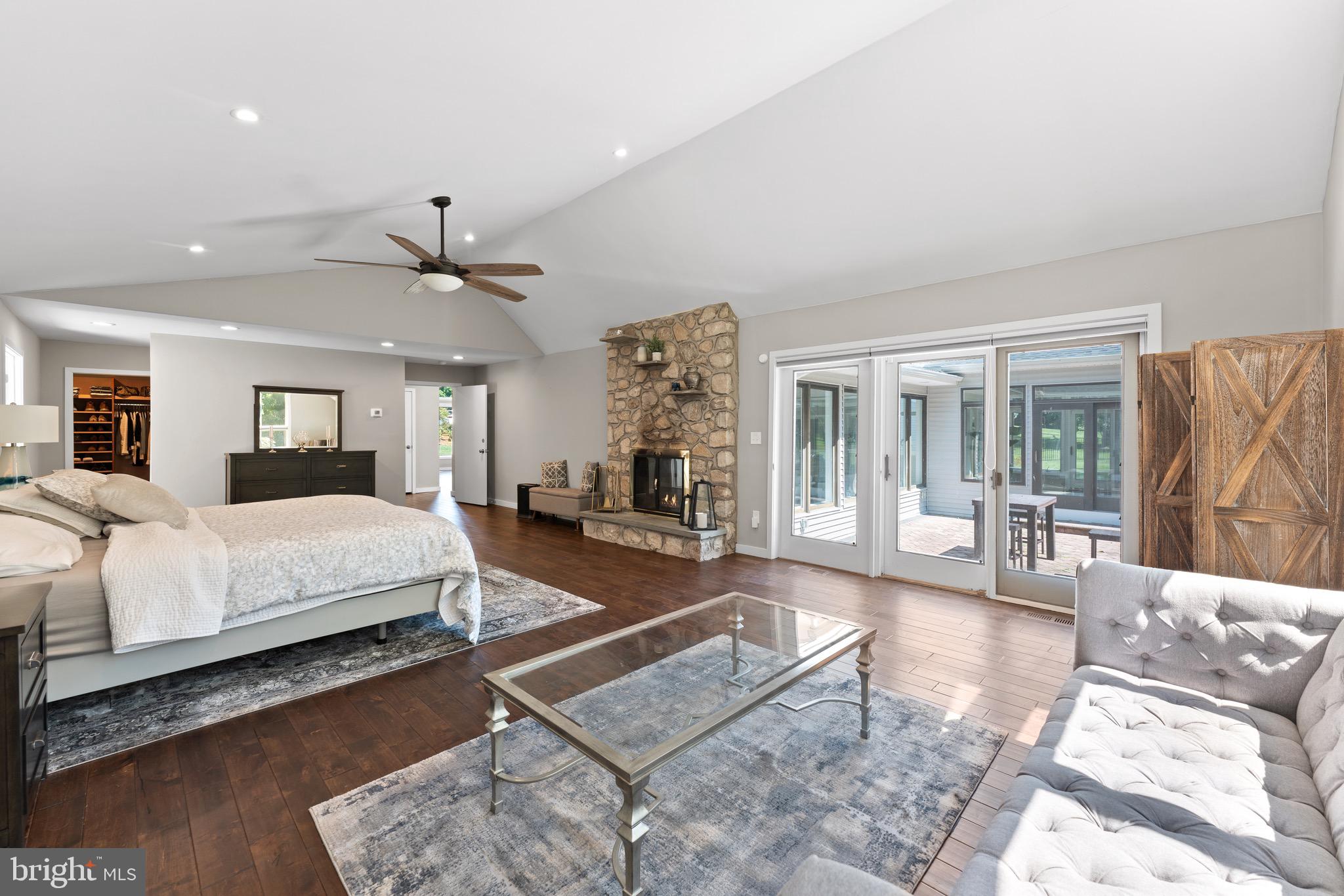 LONG LANE FARMS 1 - Residential