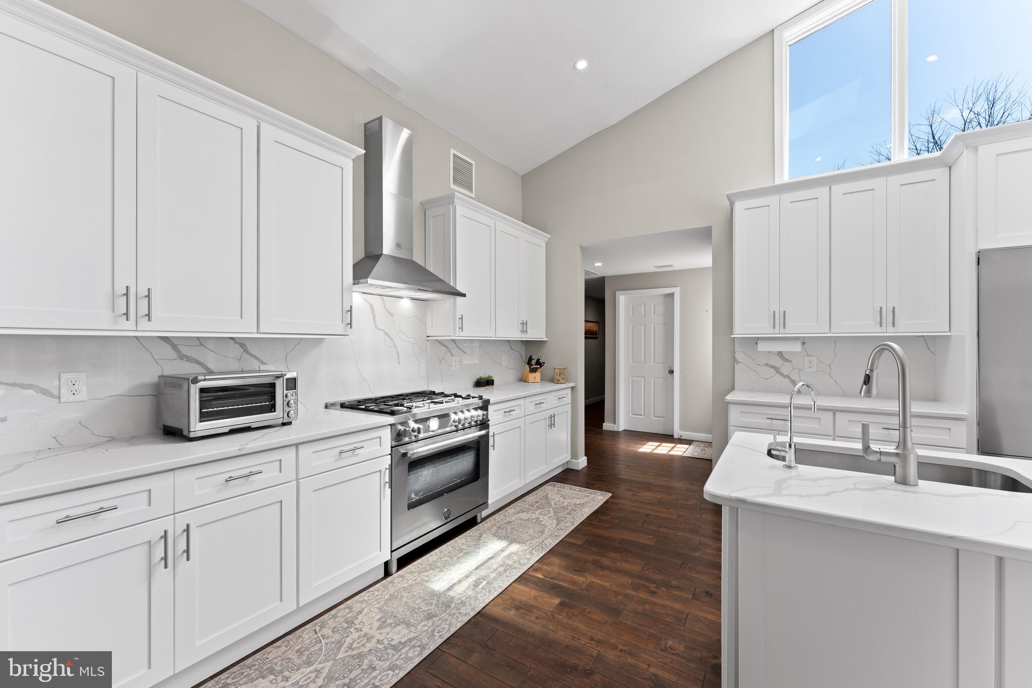 LONG LANE FARMS 1 - Residential