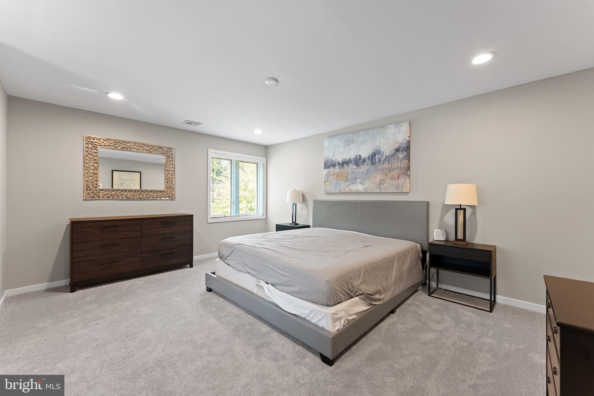 LONG LANE FARMS 1 - Residential